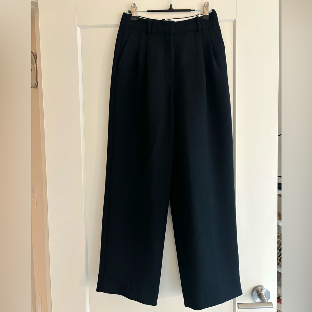 Aritzia The Effortless Pants - Crepette - Picture 4 of 10